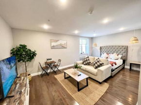 302 Comfy Cabin 1BD with city view in Center city